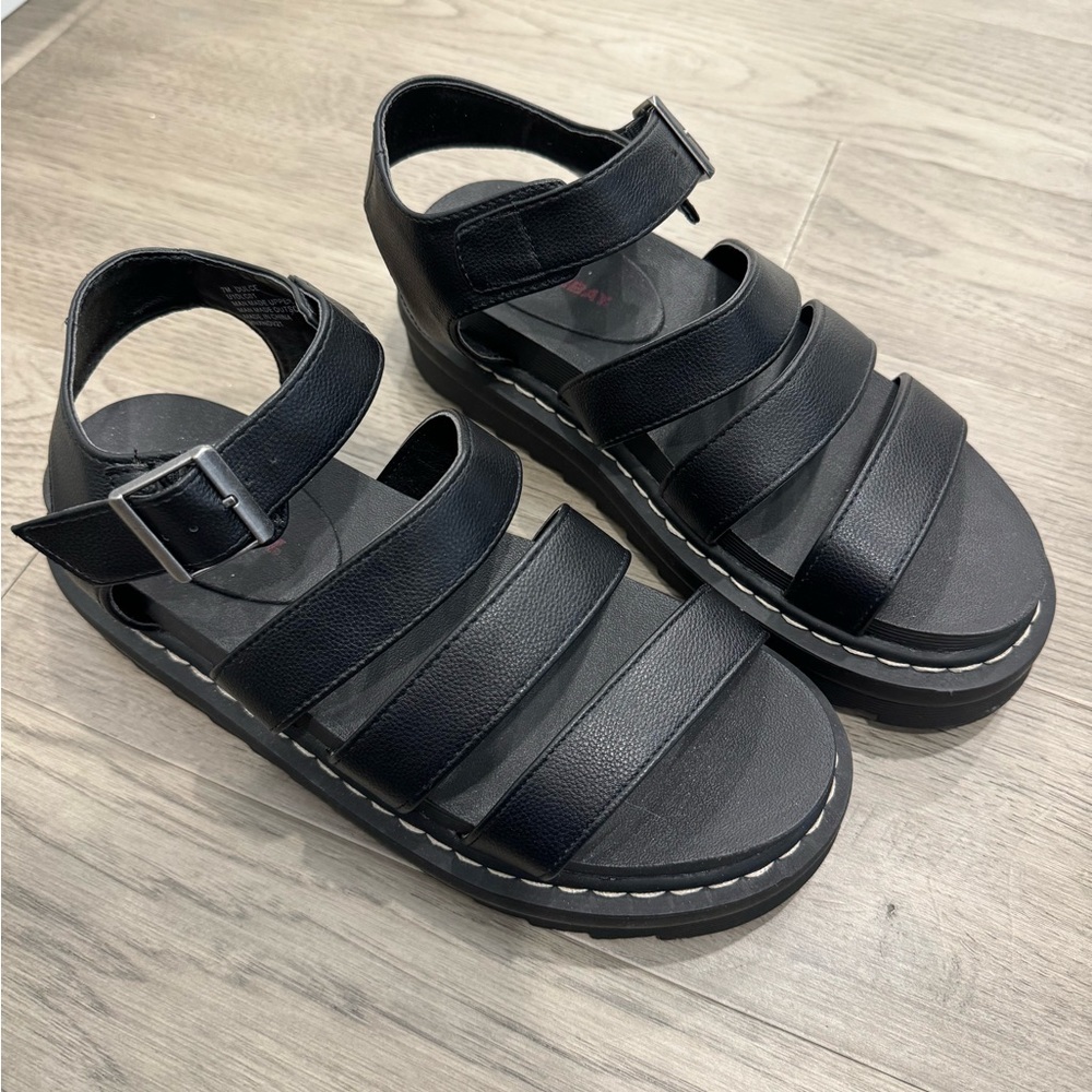 Unionbay Sandals - Picture 1 of 6